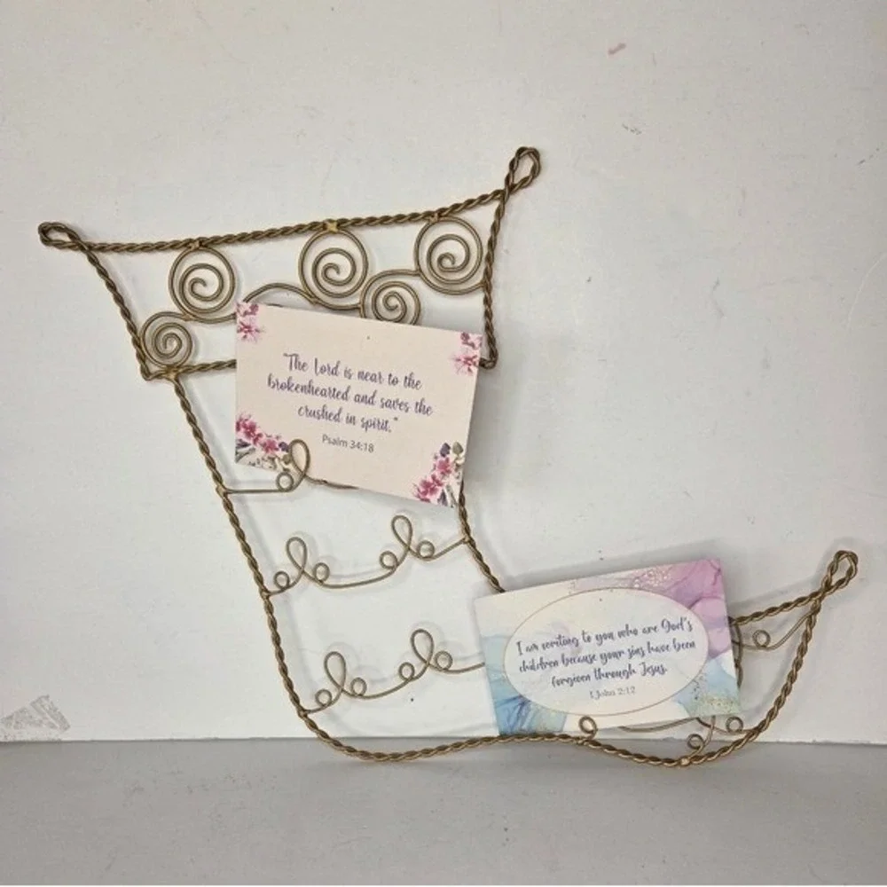 Pier 1 Gold Scrolled Metal Wire Christmas Stocking Shaped Card Holder Wall Decor